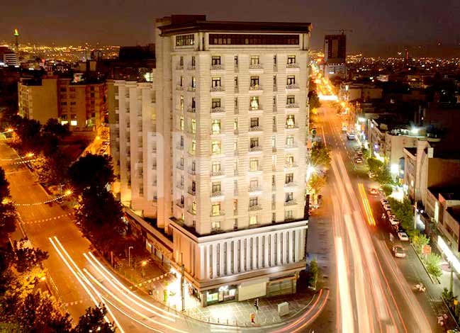 نمای بیرونی 2 هتل بزرگ تهران